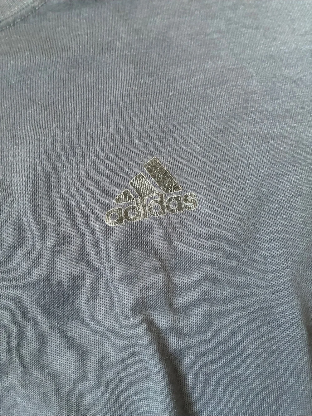 adidas Gray Short Sleeve Crew Neck Tee size M